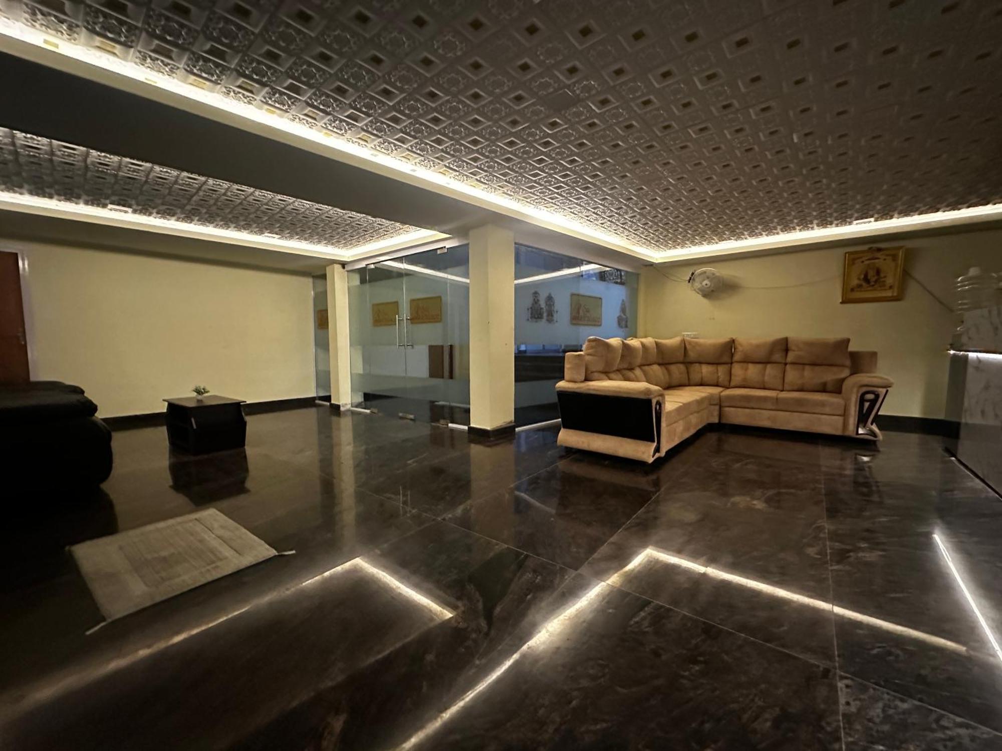 Mps Sai Palace Тируваннамалай Экстерьер фото