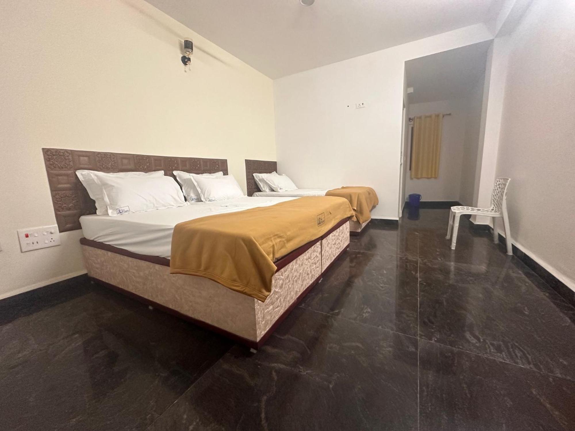Mps Sai Palace Тируваннамалай Экстерьер фото